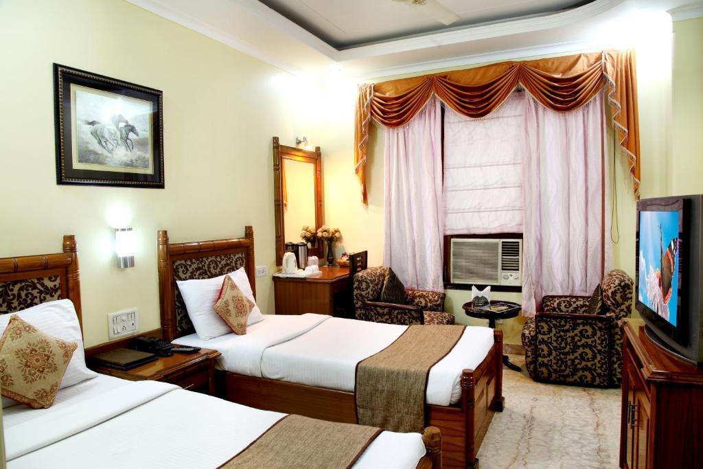 Hotel Tjs Grand Delhi  Ruang foto
